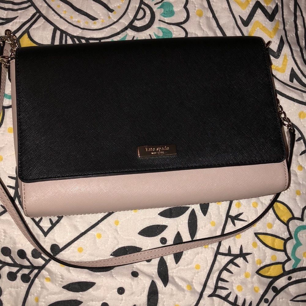 Brand new! Kate Spade crossbody 😍 - Picture 1 of 5